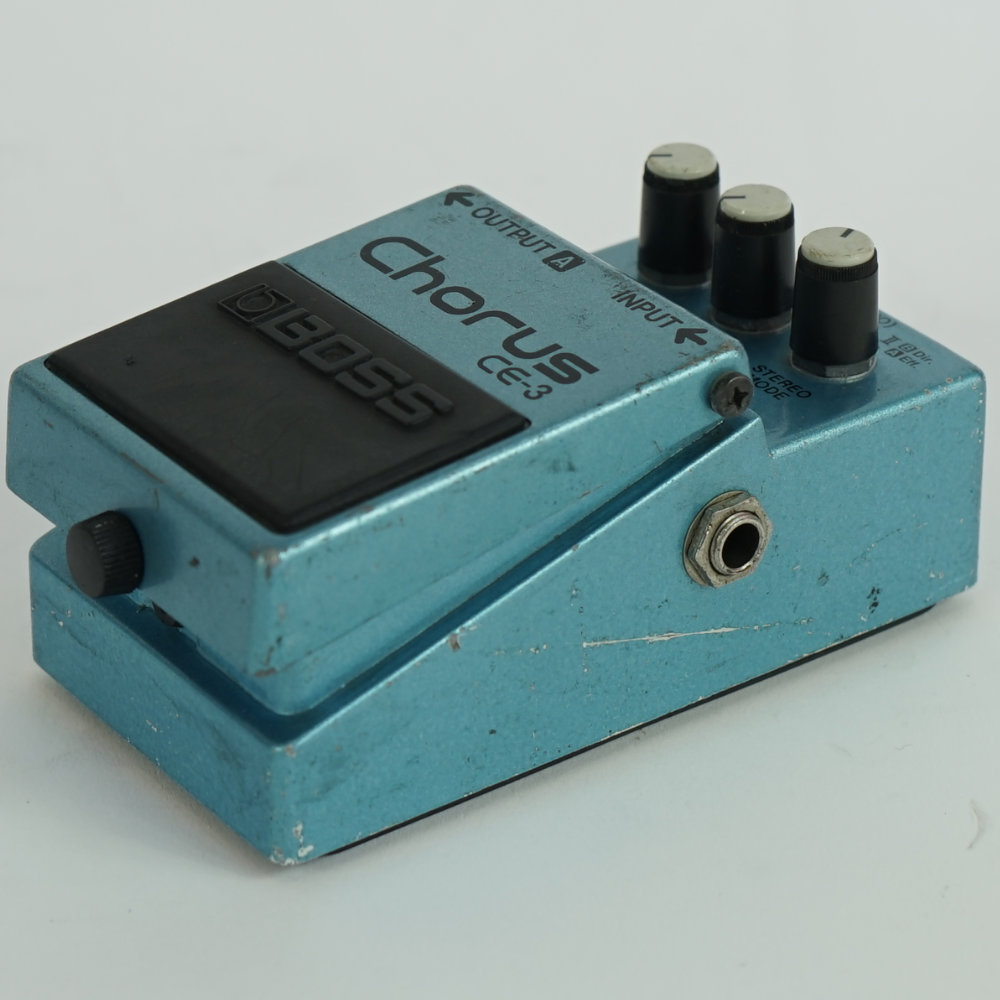 【中古】 コーラス エフェクター BOSS CE-3 Chorus ギターエフェクター 全体