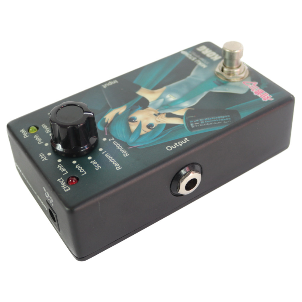 【中古】 ギターでミクが歌う KORG MIKU STOMP ギターエフェクター 本体画像 斜め 2