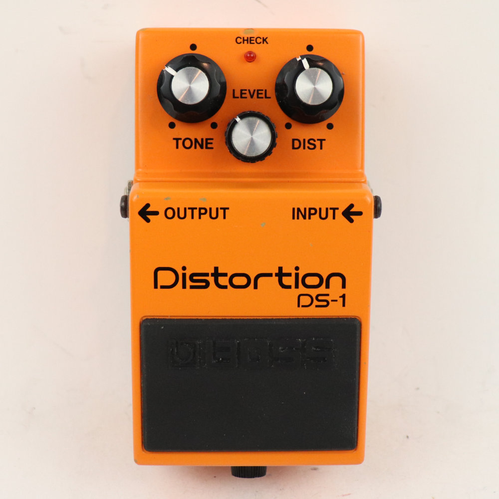 【中古】ディストーション エフェクター BOSS DS-1 Distortion ギターエフェクター 正面