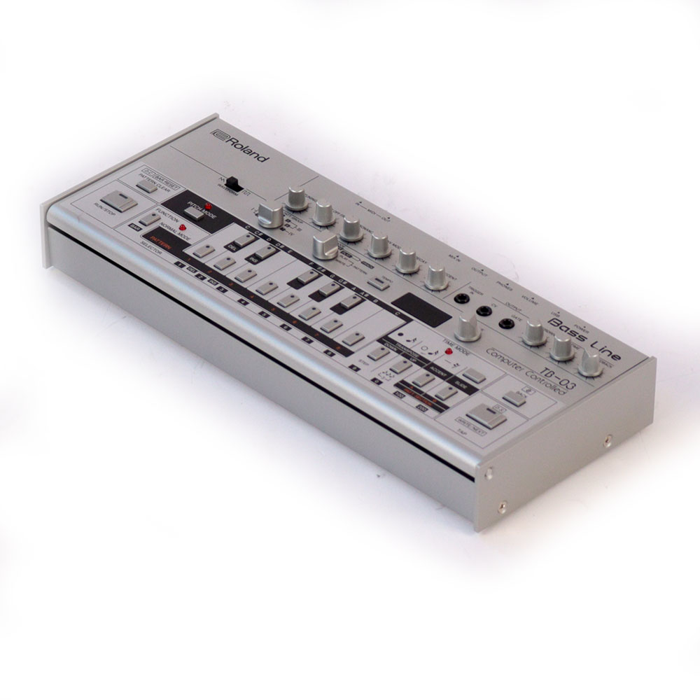 【中古】 ROLAND TB-03 Boutique Bass Line TB-303を再現したブティークシリーズ シンセサイザー 全体