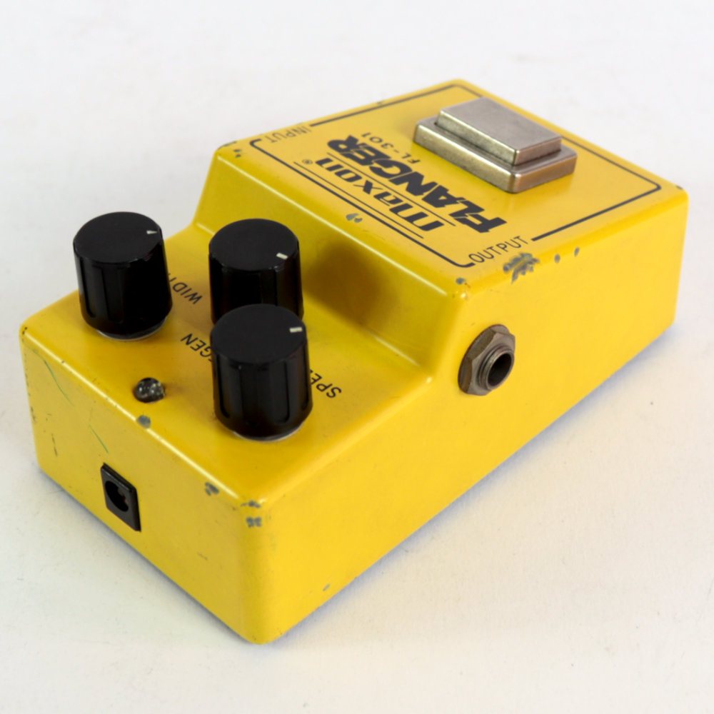 【中古】 Maxon マクソン Flanger FL-301 フランジャー ギターエフェクター 左サイド