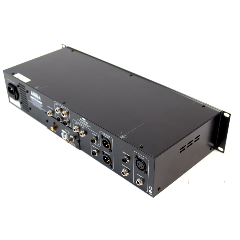 【中古】 マイク用プリアンプ フォーカスライト Focusrite VoiceMASTER Pro 背面、サイド