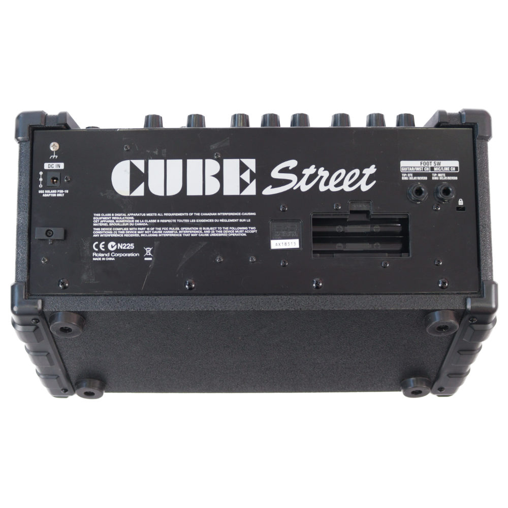 【中古】 ギターアンプ ローランド ROLAND CUBE Street BK 乾電池駆動パフォーマンス用ステレオアンプ ギターアンプ バックパネル