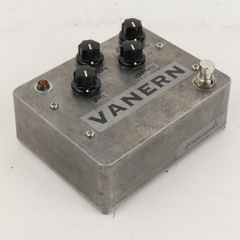 【中古】 Alias Sound VANERN ディストーション ギターエフェクター 全体