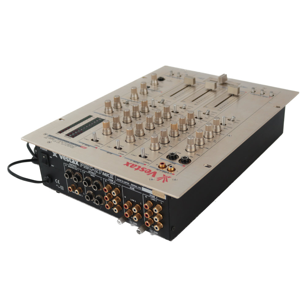 中古】 DJミキサー Vestax PMC-27 mk2 ベスタクス PMC-27 mkII([USED] コンパクトな外観ながら、多機能。) |  web総合楽器店 chuya-online.com