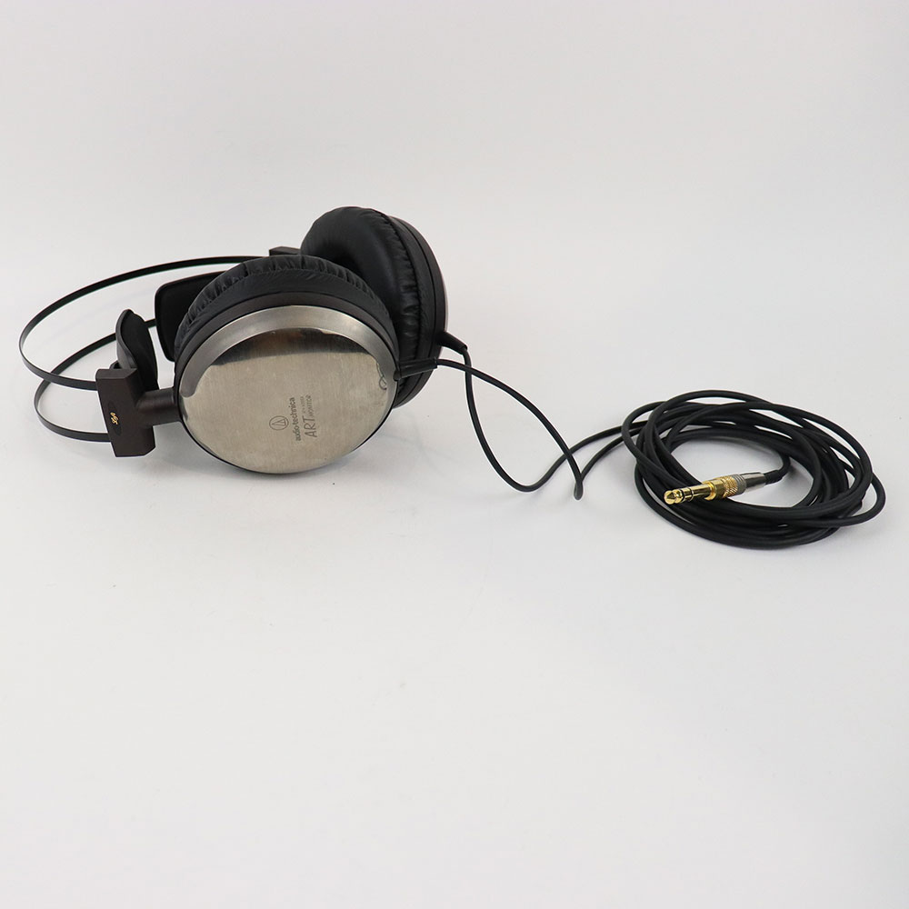 【中古】 ヘッドホン audio-technica ATH-A2000X アートモニターヘッドホン チタンハウジング 53mmドライバー搭載 オーテク 全体