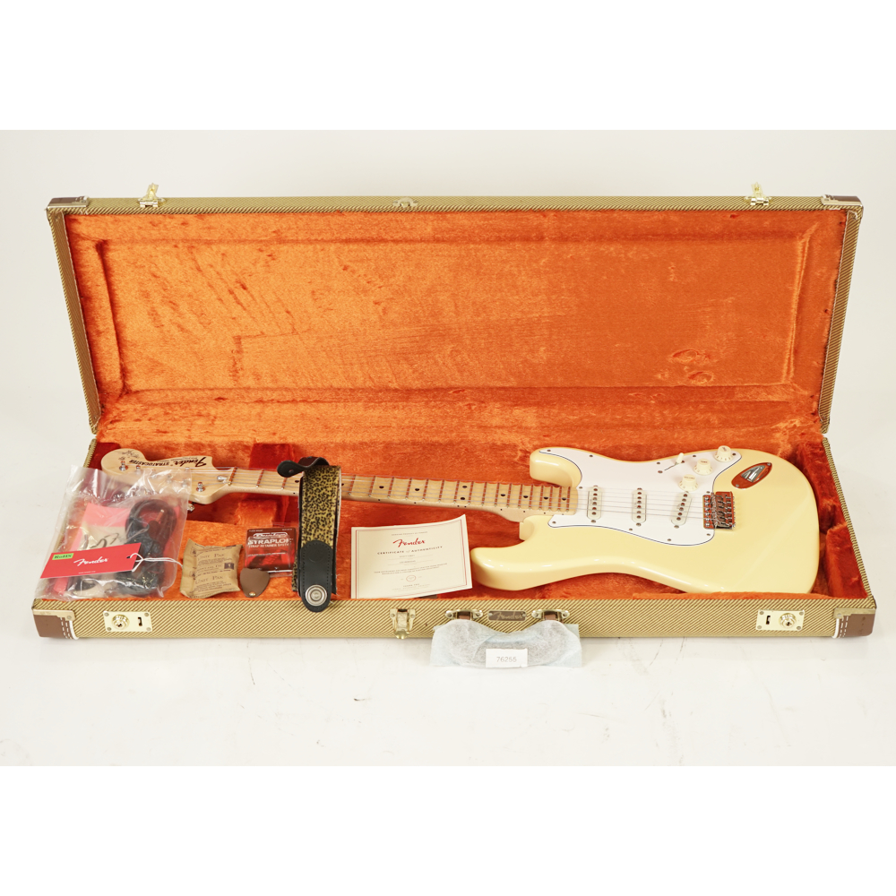 【中古】 Fender USA フェンダー Yngwie Malmsteen Stratocaster Vintage White 2018年製 エレキギター ケース画像