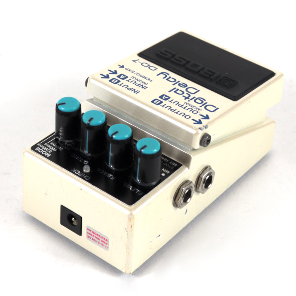 【中古】ディレイ エフェクター BOSS DD-7 Digital Delay ギターエフェクター デジタルディレイ 左サイド