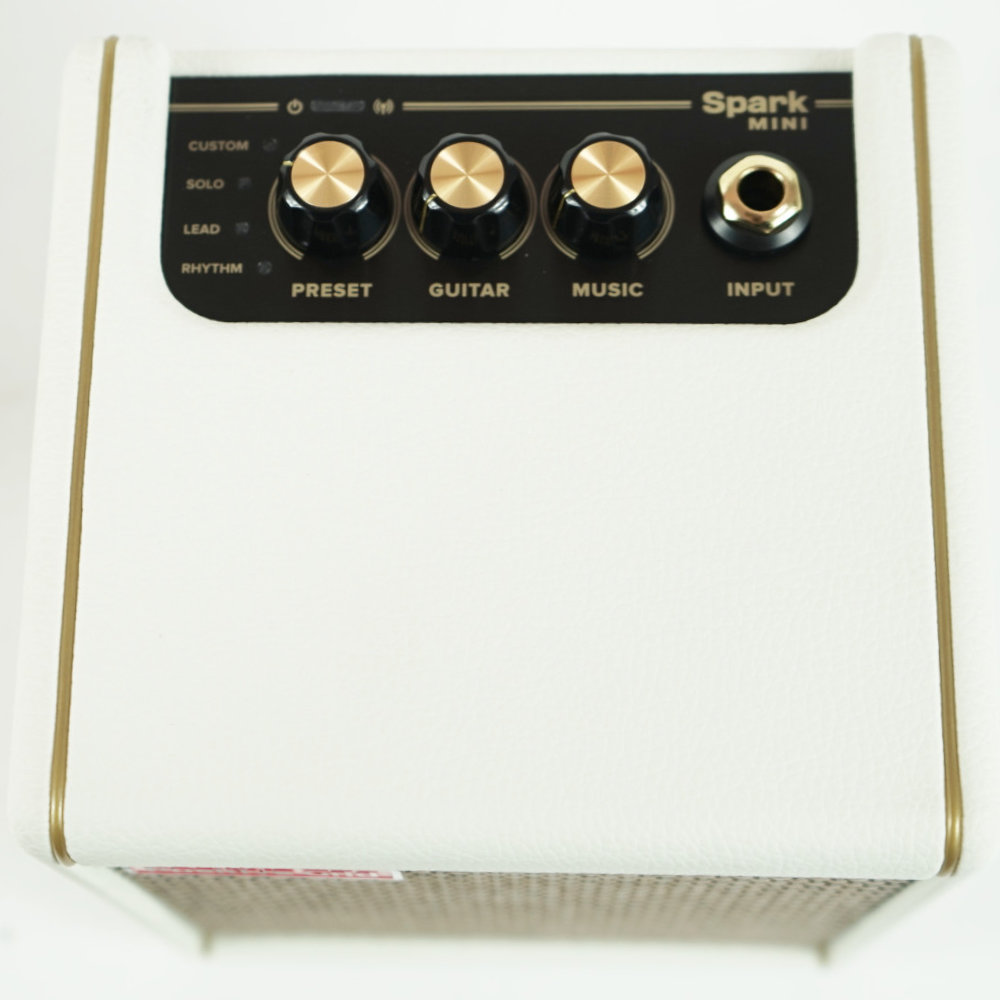 【中古】 Positive Grid Spark Mini Pearl ギターアンプ コンボ 上面