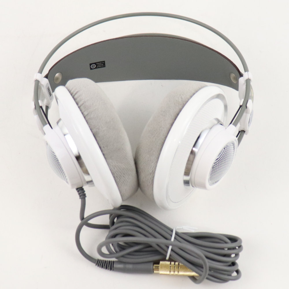 【中古】 AKG モニターヘッドホン K701 オープンエアー型 スタジオヘッドホン イヤーカップ側