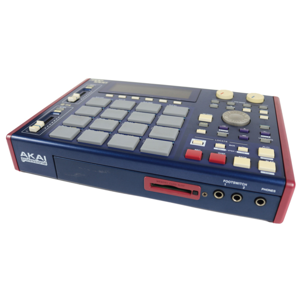 【中古】 サンプラー アカイ AKAI MPC1000 16MB 本体画像 斜め 