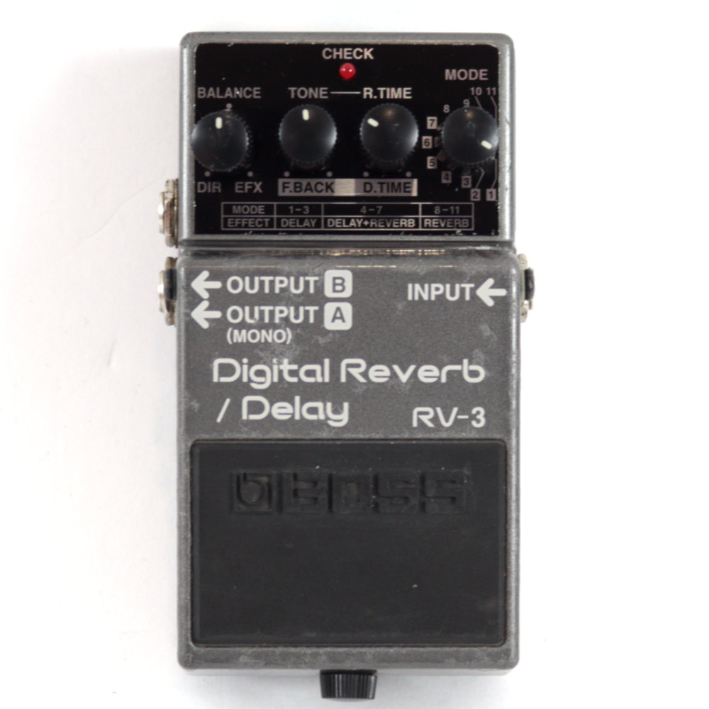 【中古】 デジタルリバーブ ディレイ エフェクター BOSS RV-3 Digital Reverb Delay ボス ギターエフェクター 正面