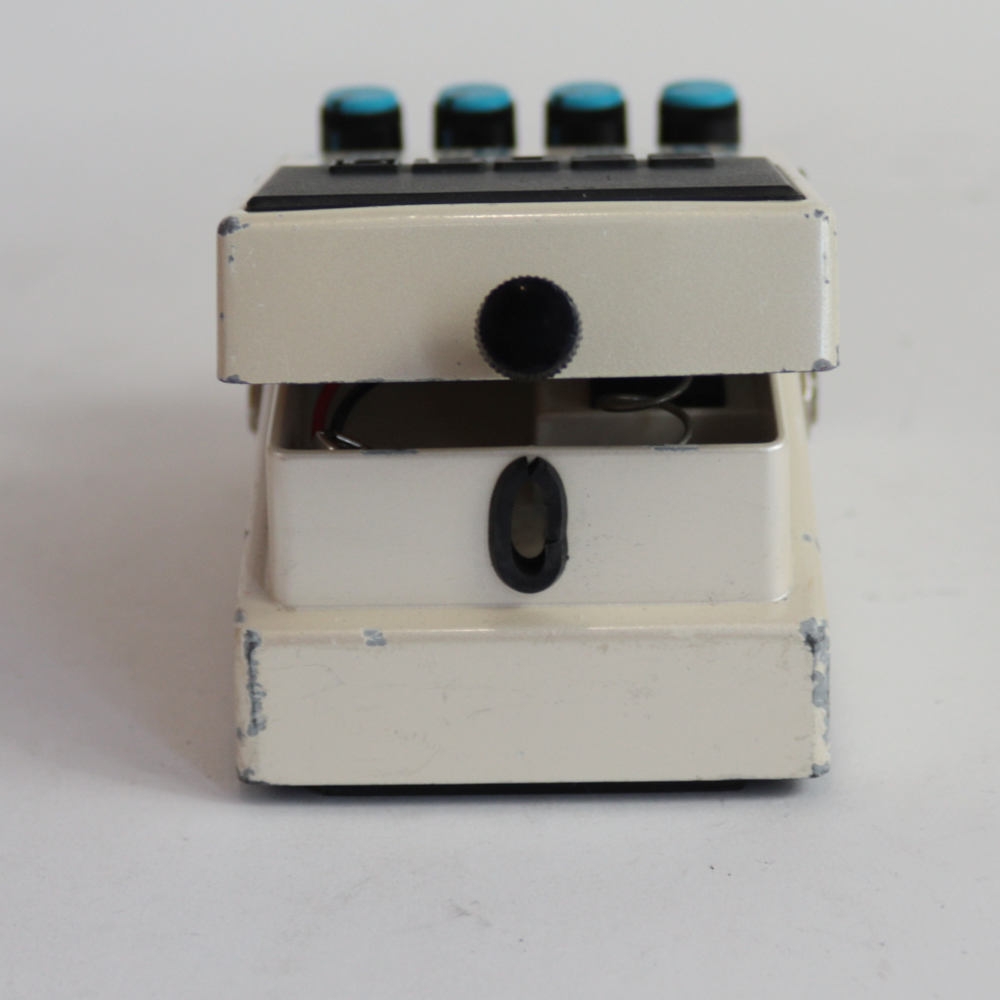 【中古】ディレイ エフェクター BOSS DD-6 Digtal Delay ギターエフェクター 側面画像