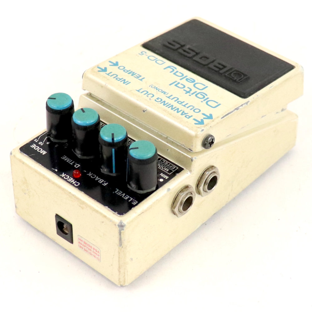 【中古】 デジタルディレイ エフェクター BOSS DD-5 Digtal Delay ギターエフェクター ディレイ 左サイド