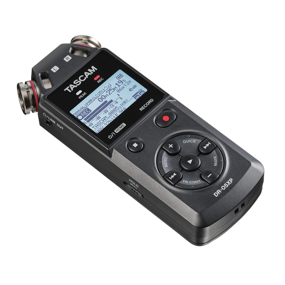 TASCAM タスカム DR-05XP 32ビットフロート録音対応 ステレオポータブルレコーダー USB Type-C対応 斜めアングル画像1